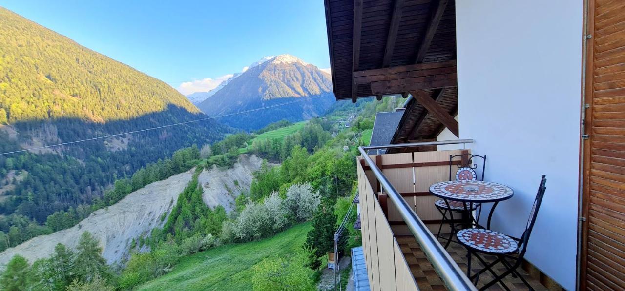 Hotel Traube - Stelvio Kültér fotó